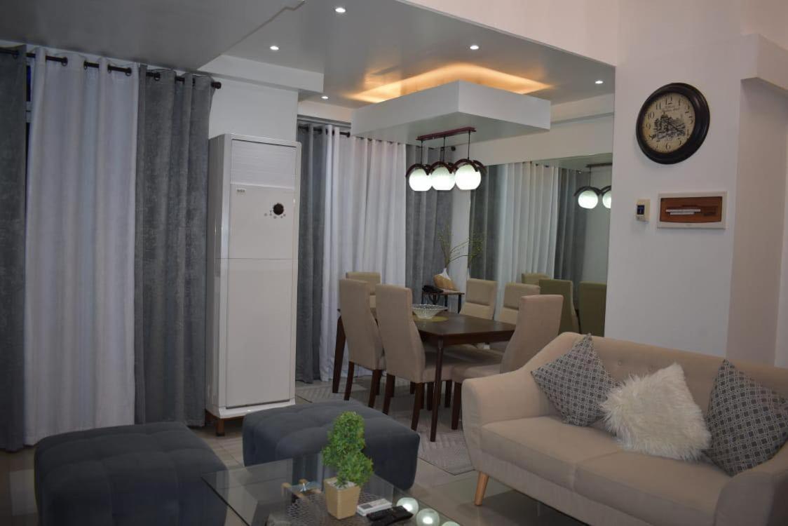Affordable Makati Apt Manila Exterior foto