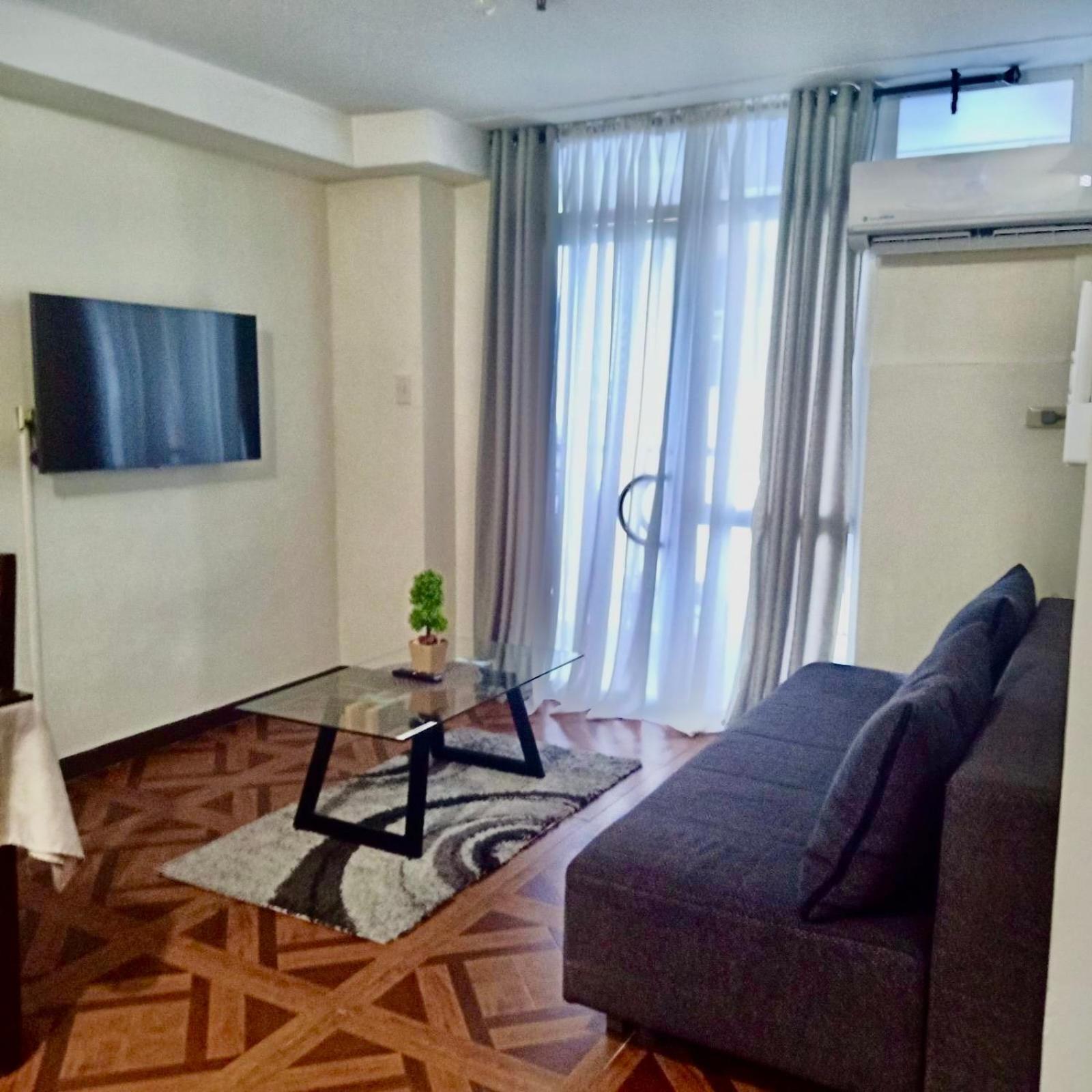 Affordable Makati Apt Manila Exterior foto