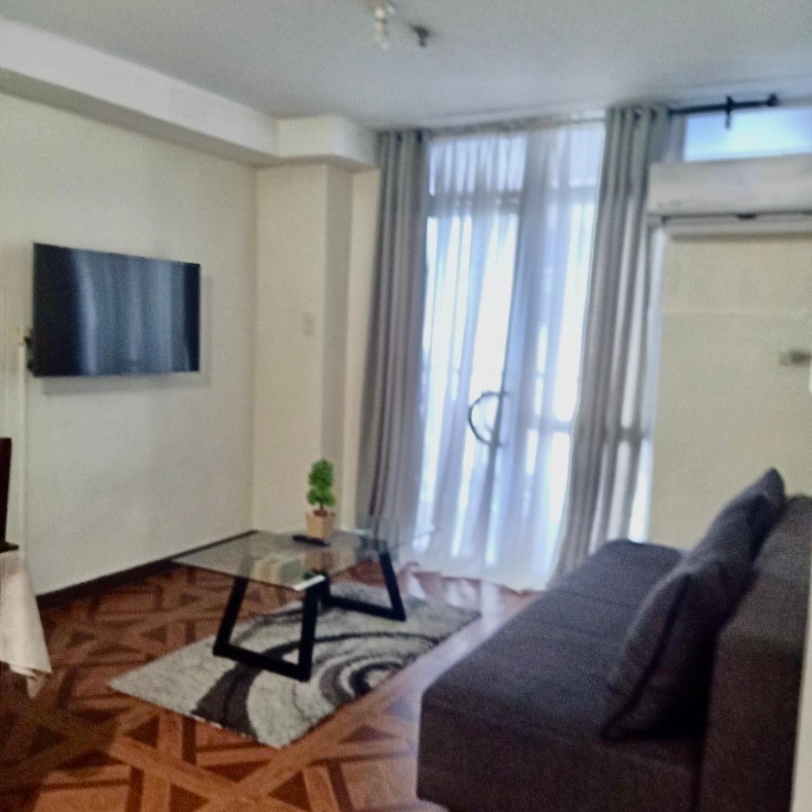 Affordable Makati Apt Manila Exterior foto